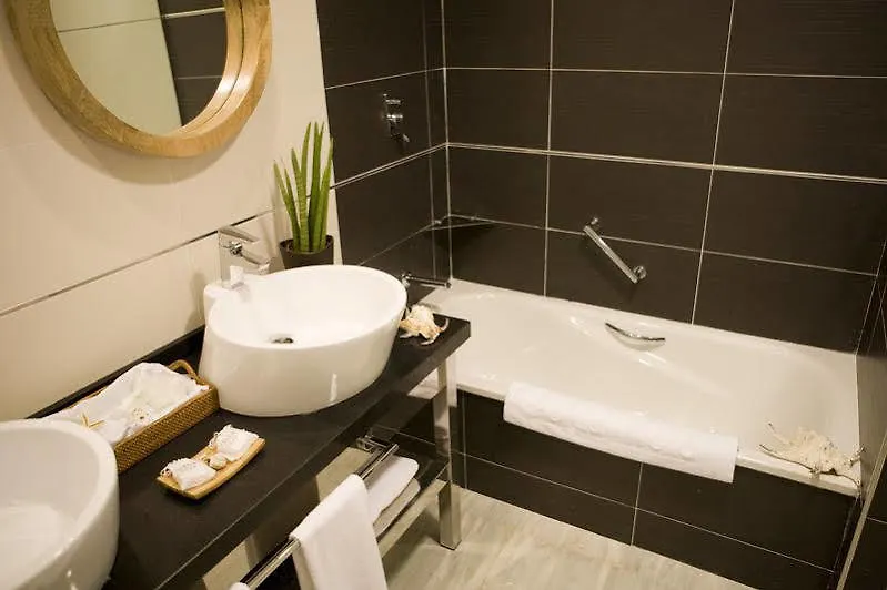 בנאלמדנה Hydros Hotel And Spa 4*,  ספרד